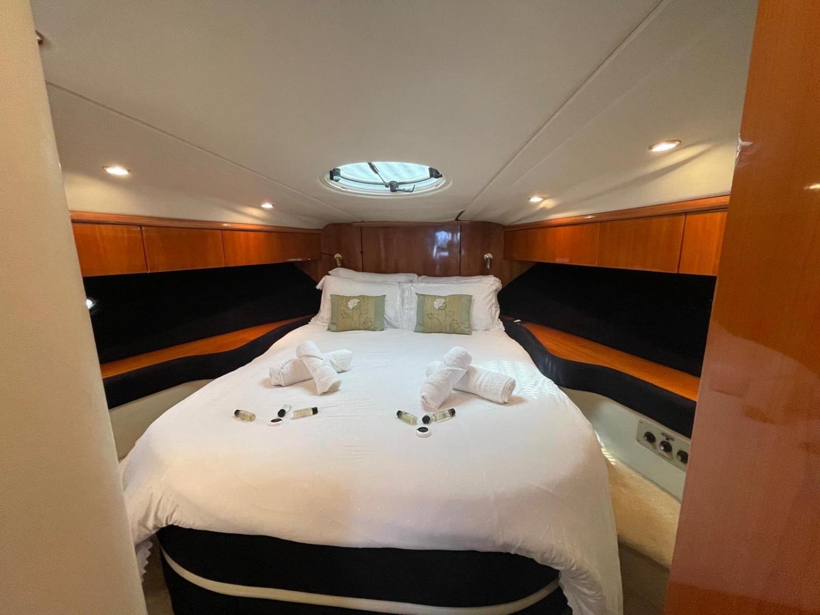Boat Accommodation Ltd Torquay Exteriér fotografie