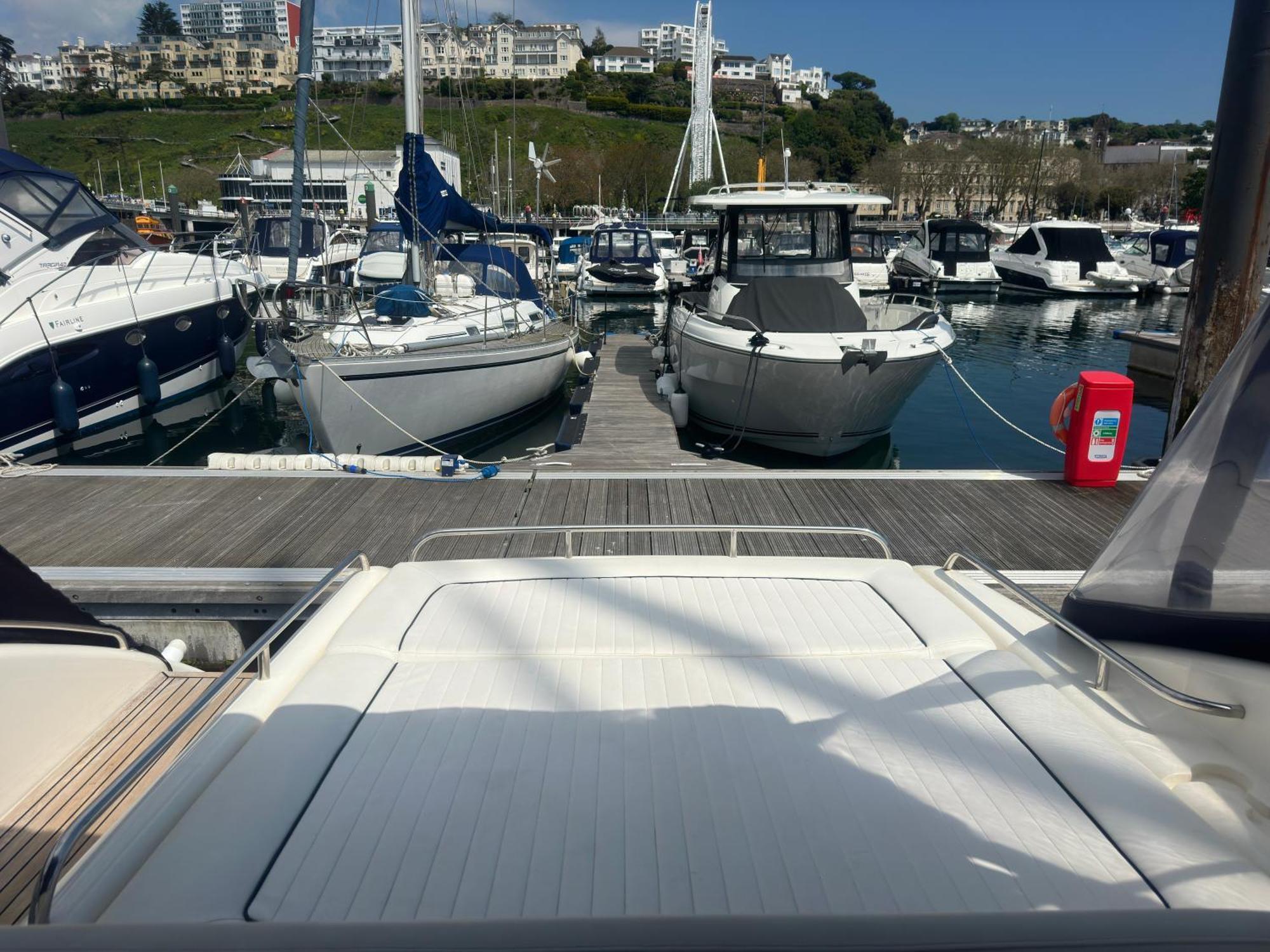 Boat Accommodation Ltd Torquay Exteriér fotografie